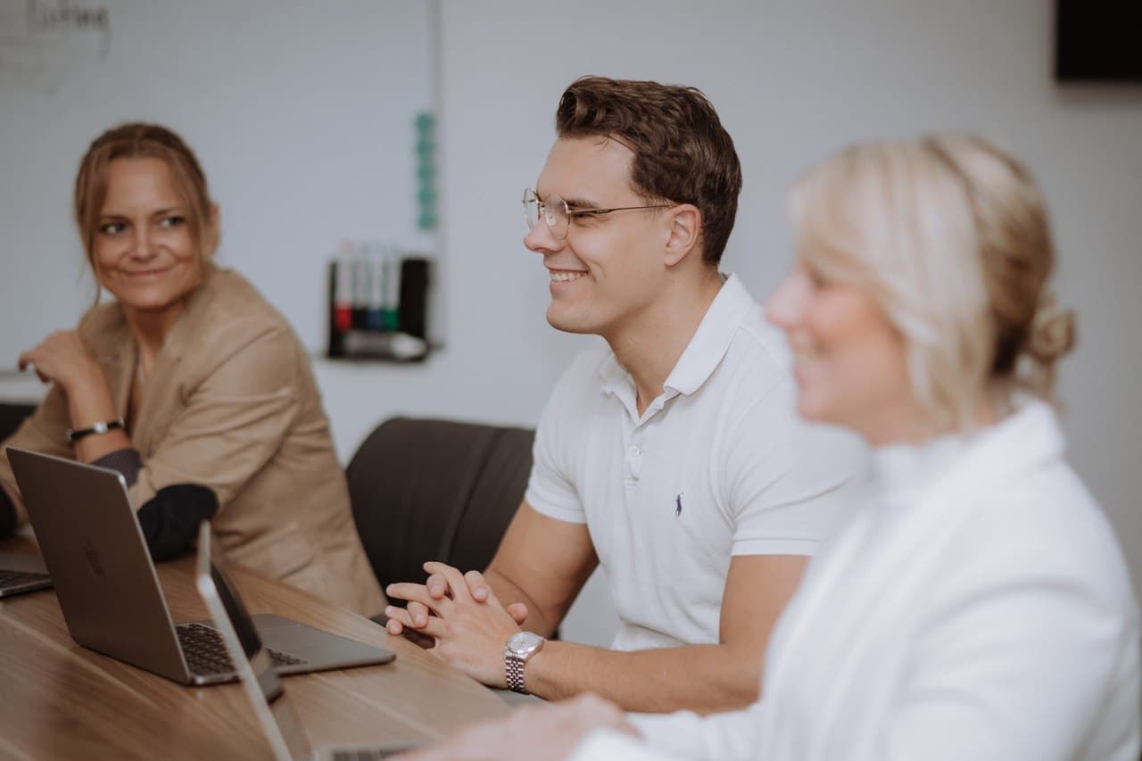 Das Team hinter dem Objektassistenten bei der Arbeit